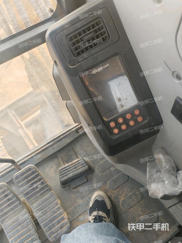 顯示屏?（駕駛室部分）