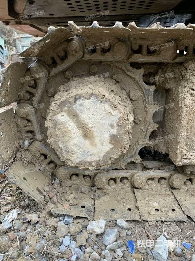 左驅(qū)動(dòng)輪（行走機(jī)構(gòu)）