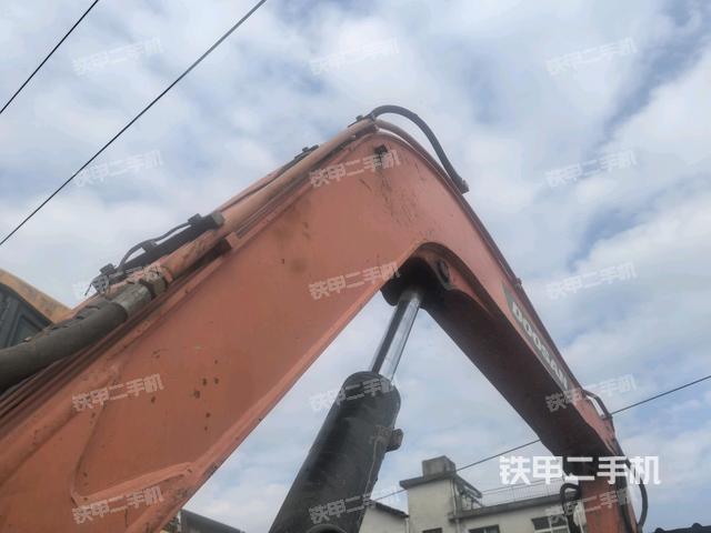 大臂整體?右側（工作和回轉裝置）