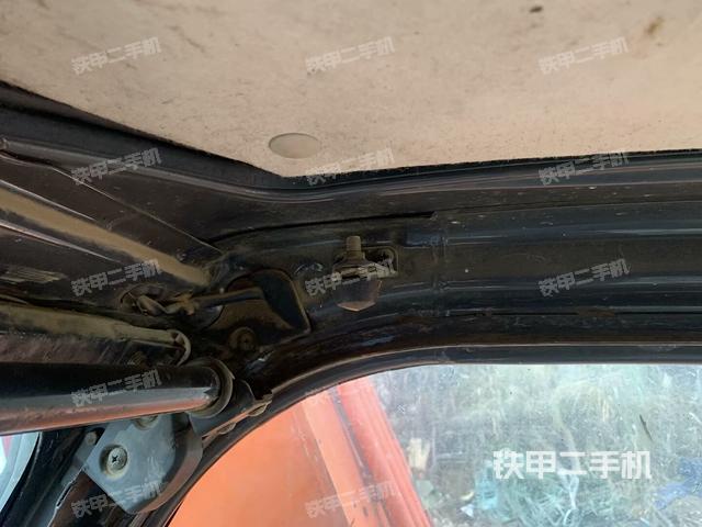 右側(cè)玻璃角標(biāo)（駕駛室部分）