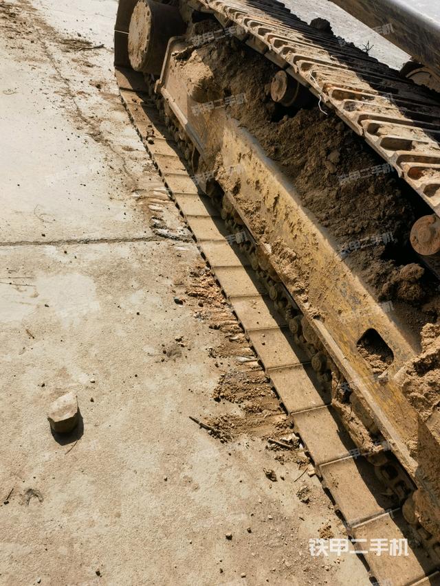 單側履帶整體（整機外觀）