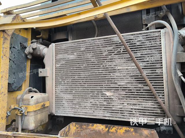 散熱器正面（大件艙室）