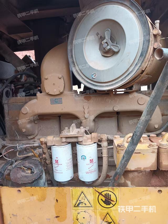 發(fā)動機(設備外觀及核心部件) 發(fā)動機(設備外觀及核心部件)