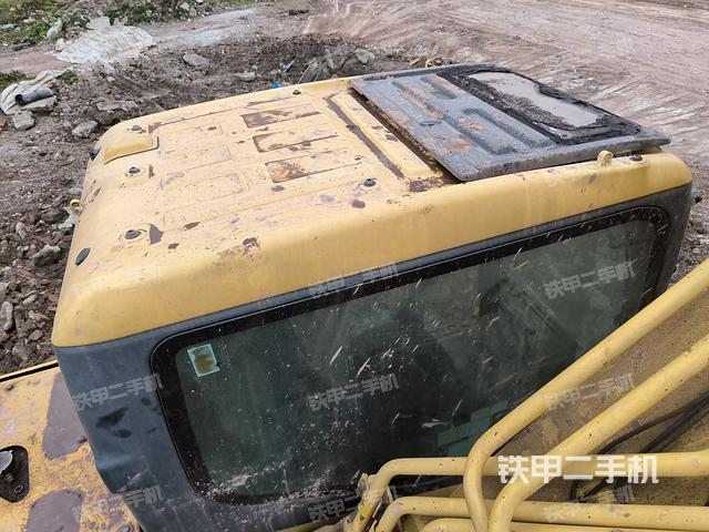 駕駛室頂部俯視（上車(chē)部件）