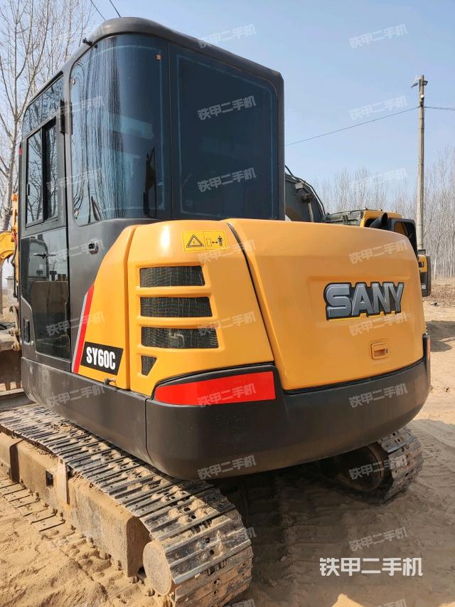 左后45(整機(jī)外觀) 左后45(整機(jī)外觀)