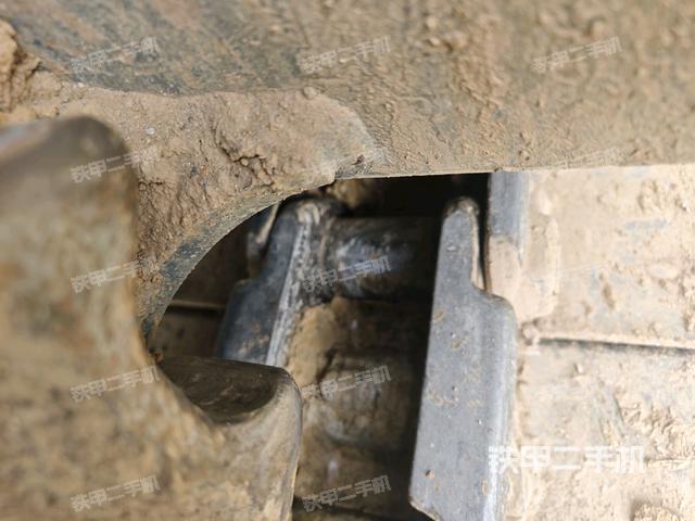 右側履帶整體（行走機構）