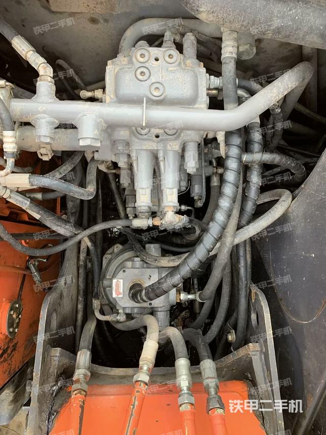 分配閥（上車部件）