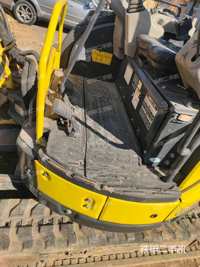 后窗玻璃角標(biāo)（駕駛室部分）