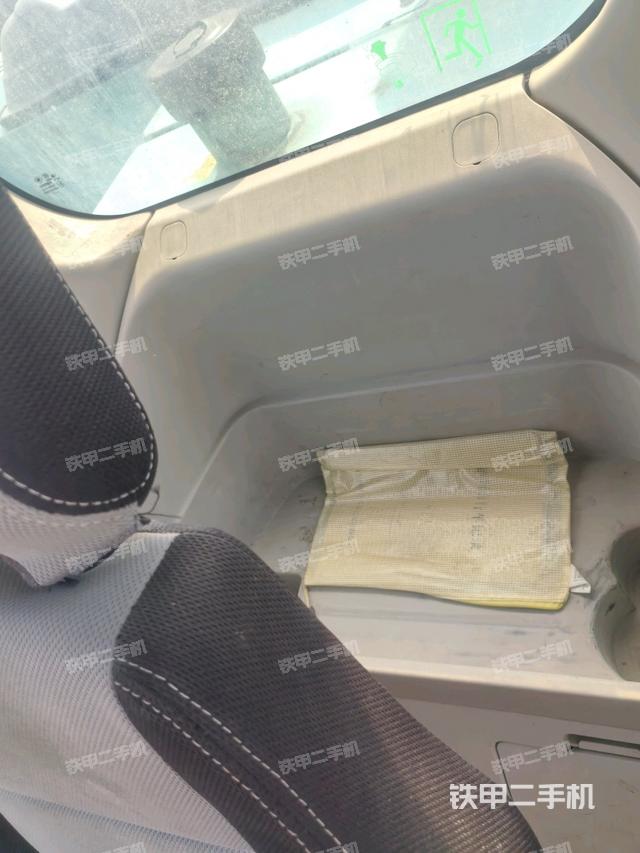 座椅后部（駕駛室部分）