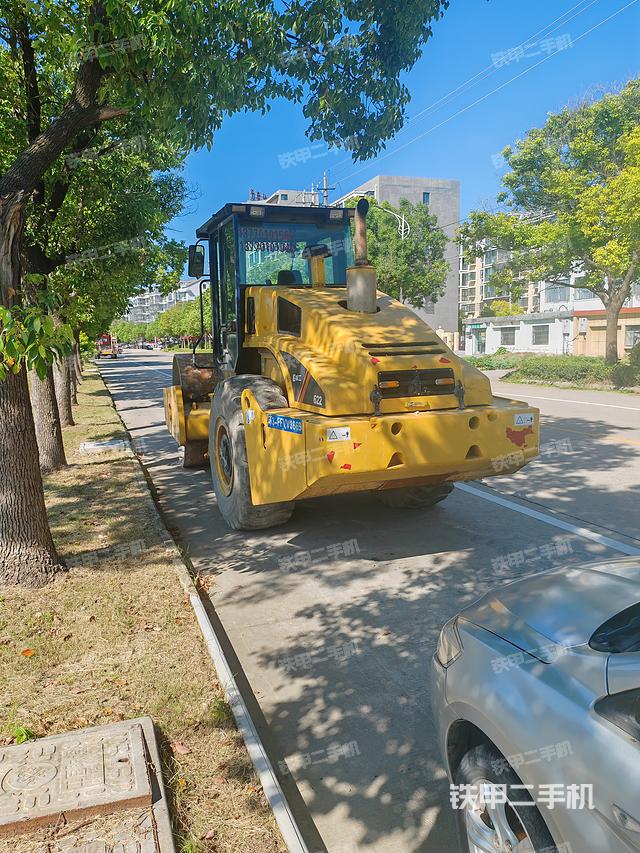 整机左侧（设备外观及核心部件）