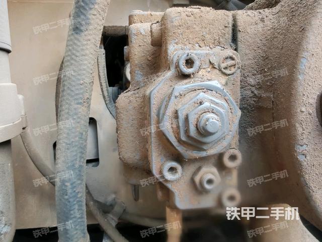 中央回轉(zhuǎn)接頭特寫(上車部件) 中央回轉(zhuǎn)接頭特寫(上車部件)