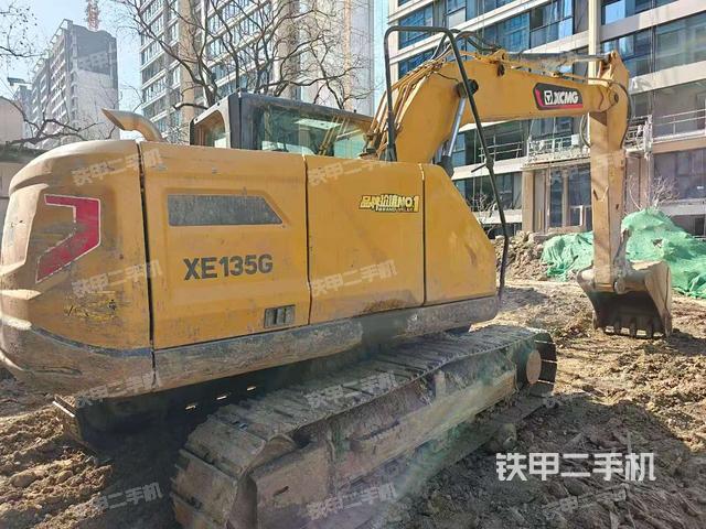 整機(jī)右后45°(整機(jī)外觀) 整機(jī)右后45°(整機(jī)外觀)