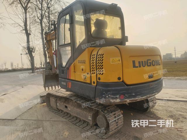 左后45（整機外觀）