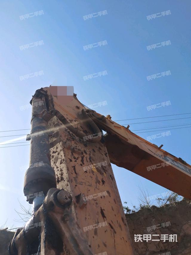 小臂整體左后(工作和回轉(zhuǎn)裝置) 小臂整體左后(工作和回轉(zhuǎn)裝置)
