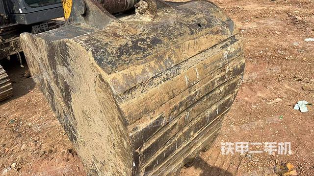 鏟斗45度(工作和回轉裝置) 鏟斗45度(工作和回轉裝置)