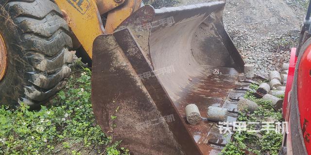 工作裝置整體（整機(jī)外觀及大件）