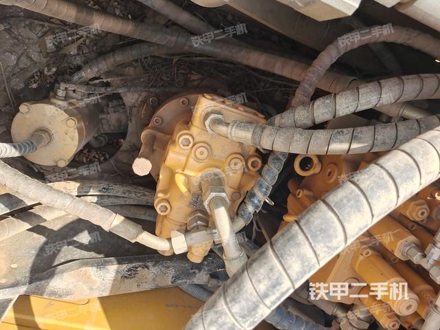 駕駛室頂部俯視(上車部件) 駕駛室頂部俯視(上車部件)