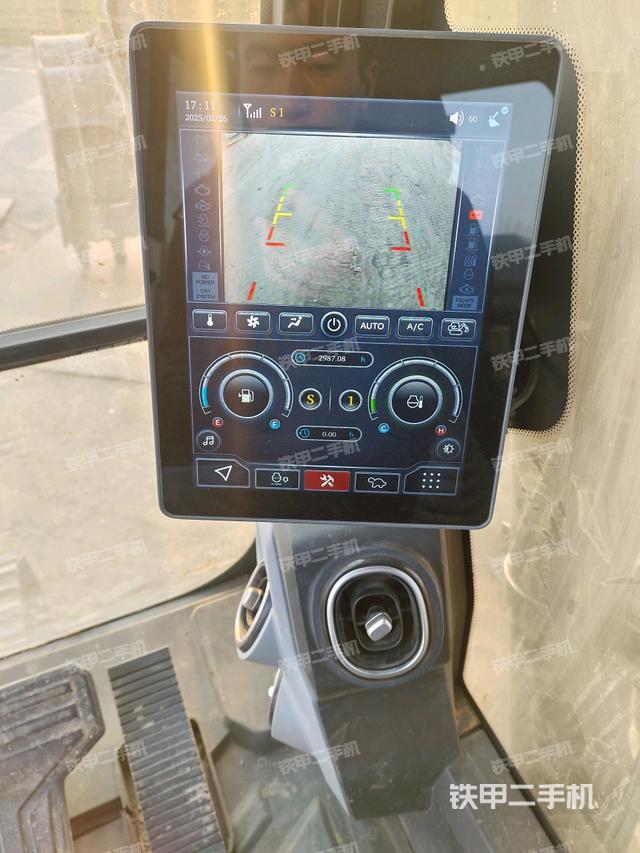 顯示屏?(駕駛室部分) 顯示屏?(駕駛室部分)