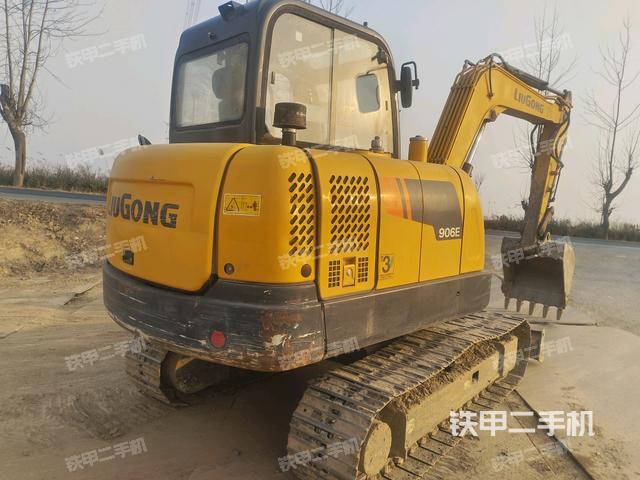 右后45（整機外觀）