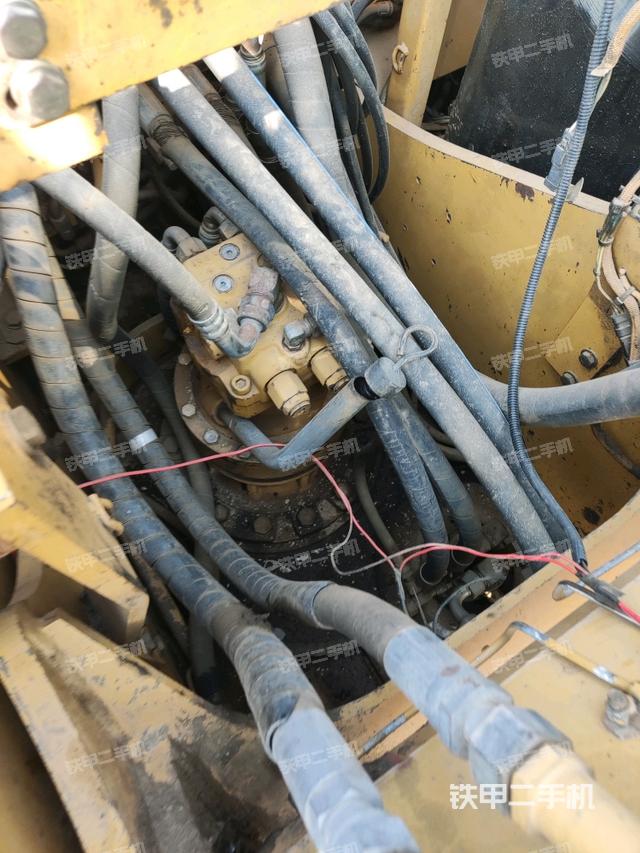 回轉(zhuǎn)馬達（上車部件）