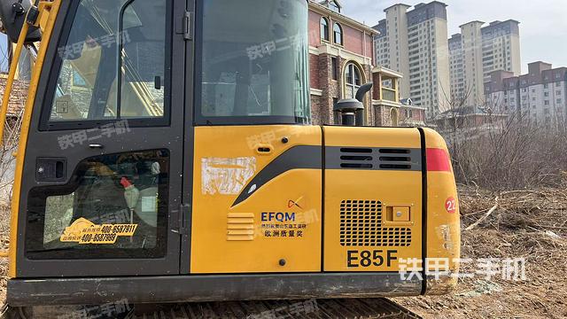 ?駕駛室正側(cè)（駕駛室部分）