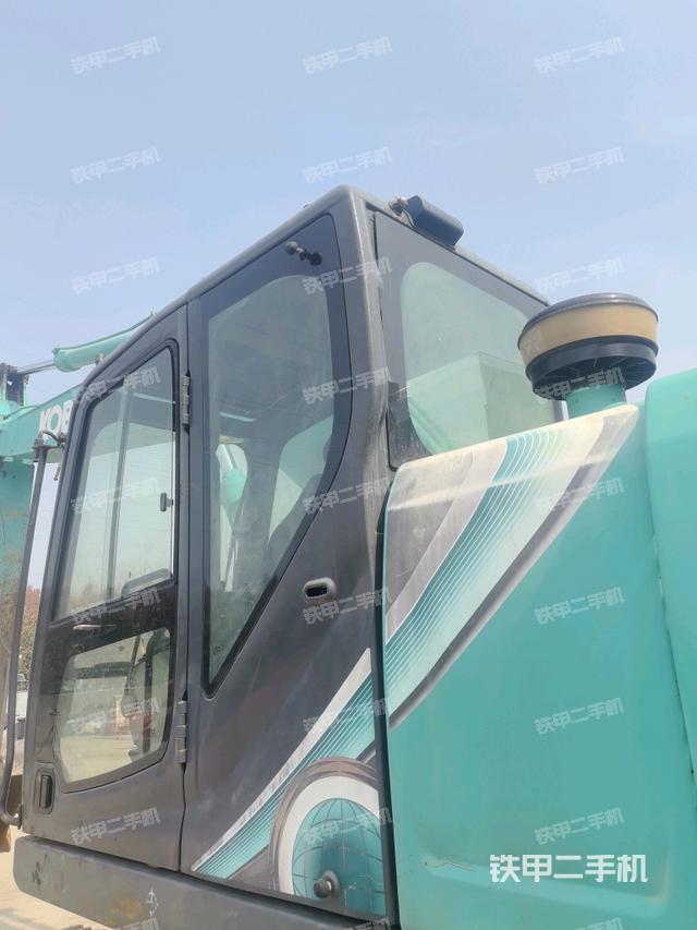 駕駛室左后45度（駕駛室部分）