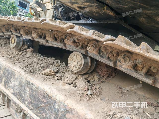 右側(cè)行走馬達(dá)蓋板(行走機(jī)構(gòu)) 右側(cè)行走馬達(dá)蓋板(行走機(jī)構(gòu))