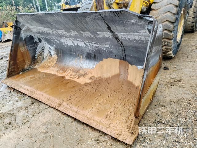 鏟斗前45°(工作裝置) 鏟斗前45°(工作裝置)