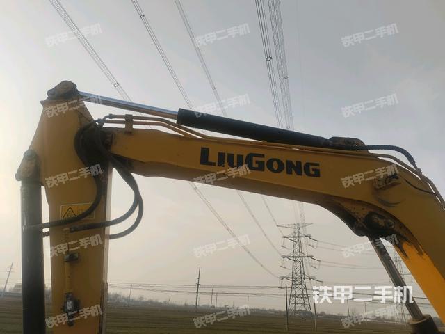 小臂整體右前（工作和回轉(zhuǎn)裝置）