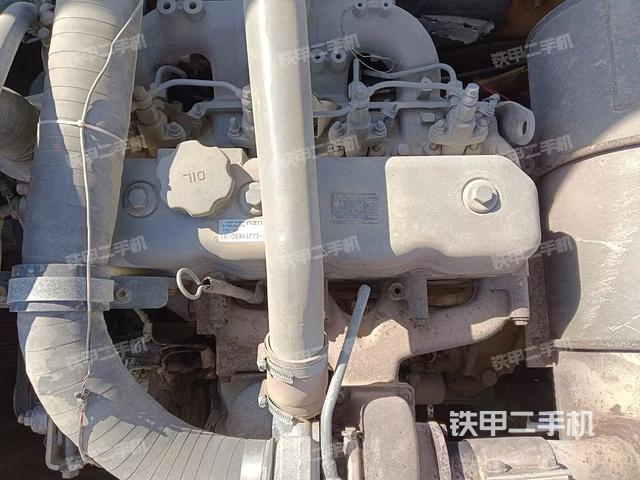 發(fā)動機整體俯視(整機外觀) 發(fā)動機整體俯視(整機外觀)