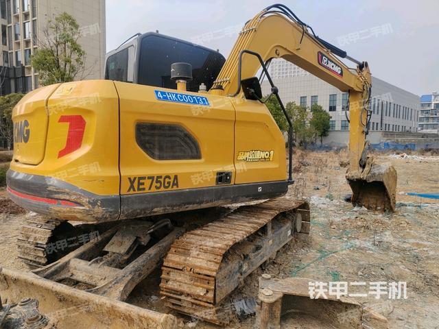 右后45(整機(jī)外觀) 右后45(整機(jī)外觀)