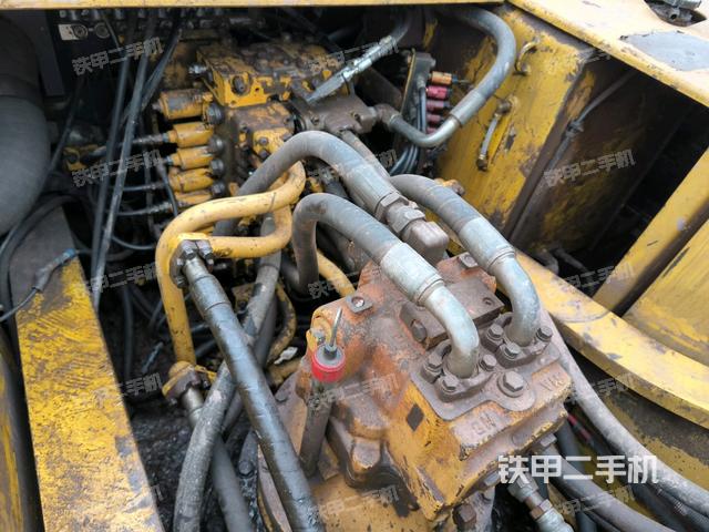 回轉(zhuǎn)馬達(dá)（上車(chē)部件）