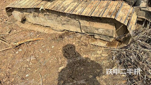 右側(cè)履帶整體?（行走機(jī)構(gòu)）