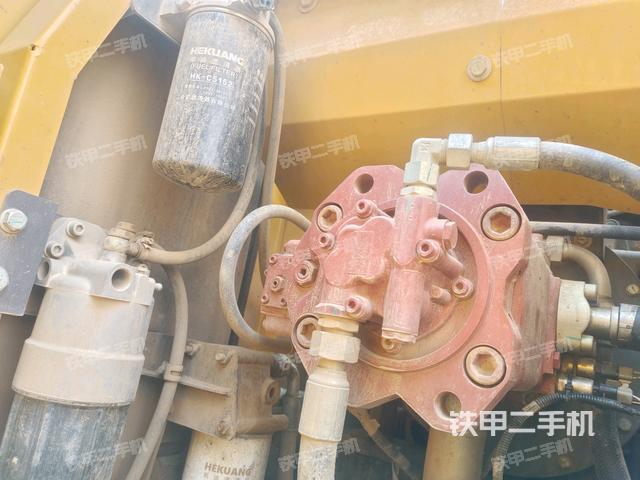 液壓泵斜45?左（大件艙室）