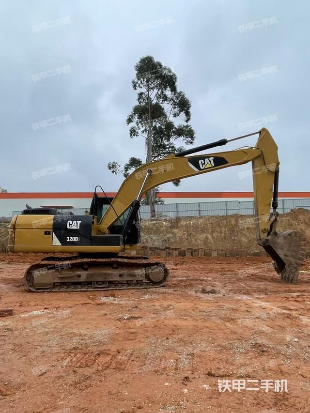 整機右后45°（整機外觀）