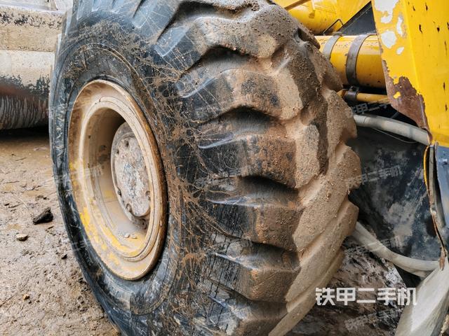 右后輪(行走機構) 右后輪(行走機構)