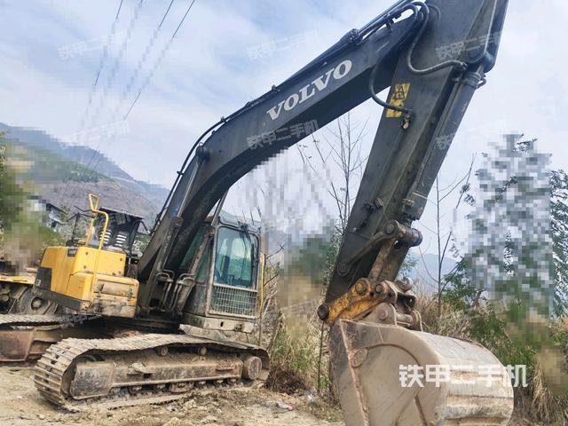 右前45(整機(jī)外觀) 右前45(整機(jī)外觀)