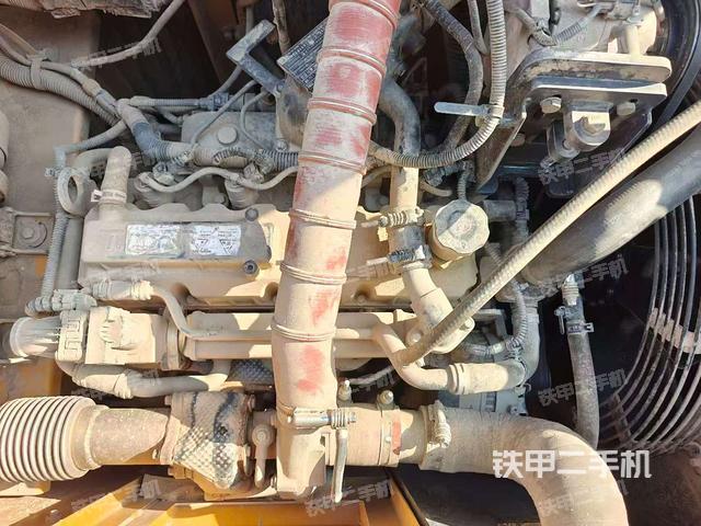 發(fā)動(dòng)機(jī)整體俯視(整機(jī)外觀) 發(fā)動(dòng)機(jī)整體俯視(整機(jī)外觀)