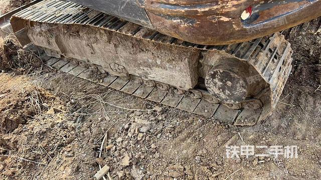 左側(cè)履帶整體?（行走機(jī)構(gòu)）