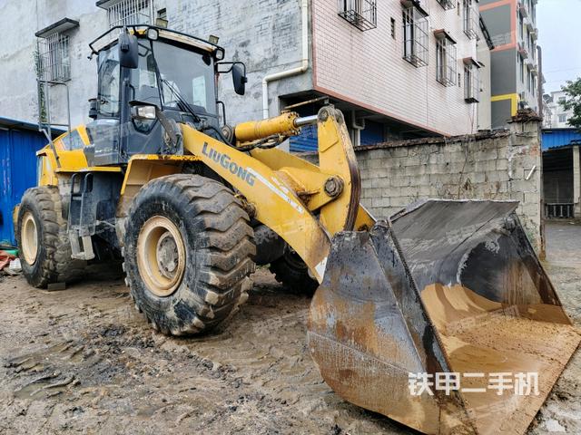 柳工CLG856H装载机的设备实拍-第4张实拍照片