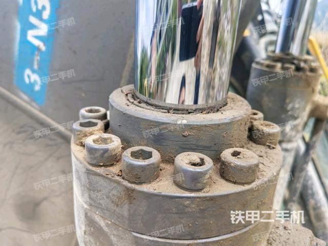 小臂整體右前(工作和回轉(zhuǎn)裝置) 小臂整體右前(工作和回轉(zhuǎn)裝置)