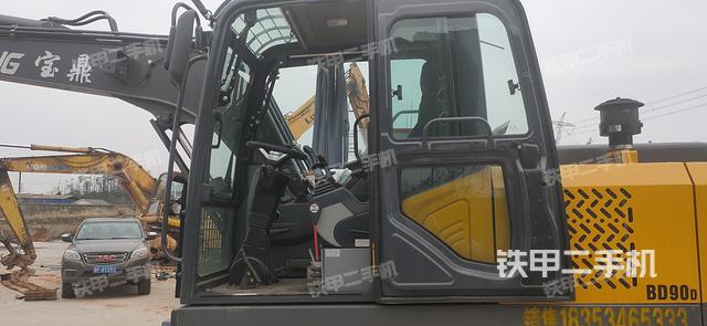 驾驶室整体（整机外观）