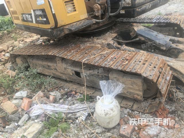 右側(cè)履帶整體?(行走機(jī)構(gòu)) 右側(cè)履帶整體?(行走機(jī)構(gòu))