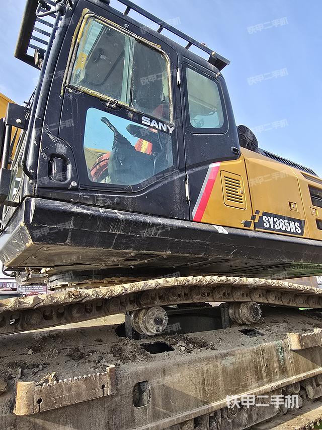 驾驶室顶部（整机外观）