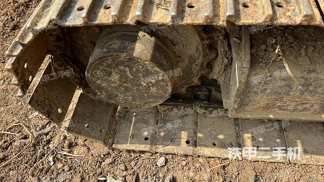 右驅(qū)動(dòng)輪（行走機(jī)構(gòu)）