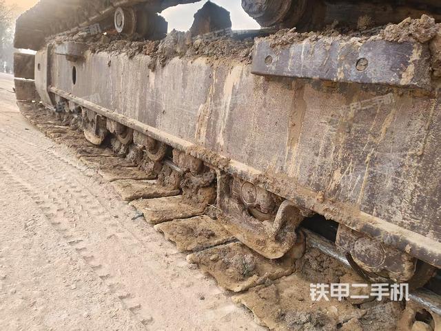 左側履帶整體?（行走機構）