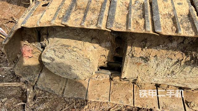 右驅(qū)動(dòng)輪（行走機(jī)構(gòu)）