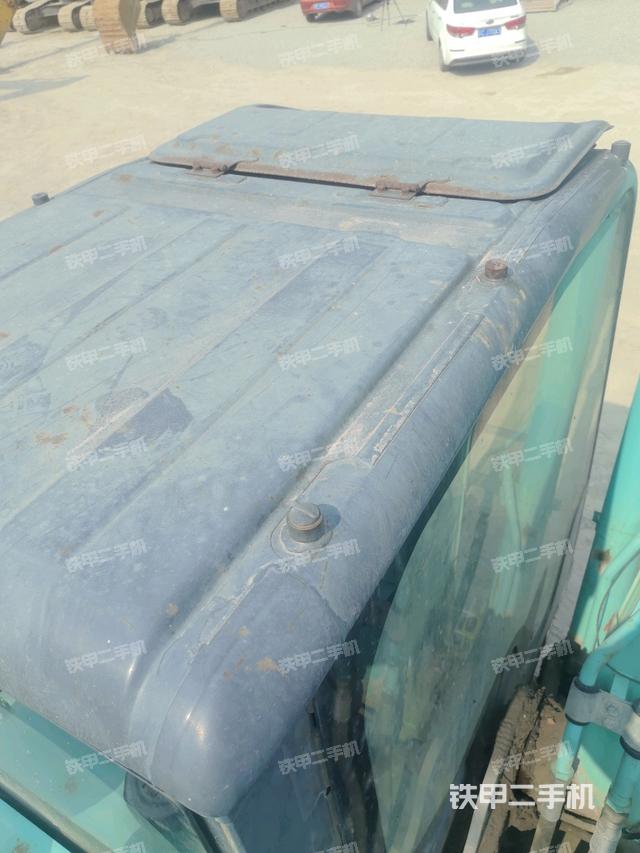 駕駛室頂部俯視（上車部件）