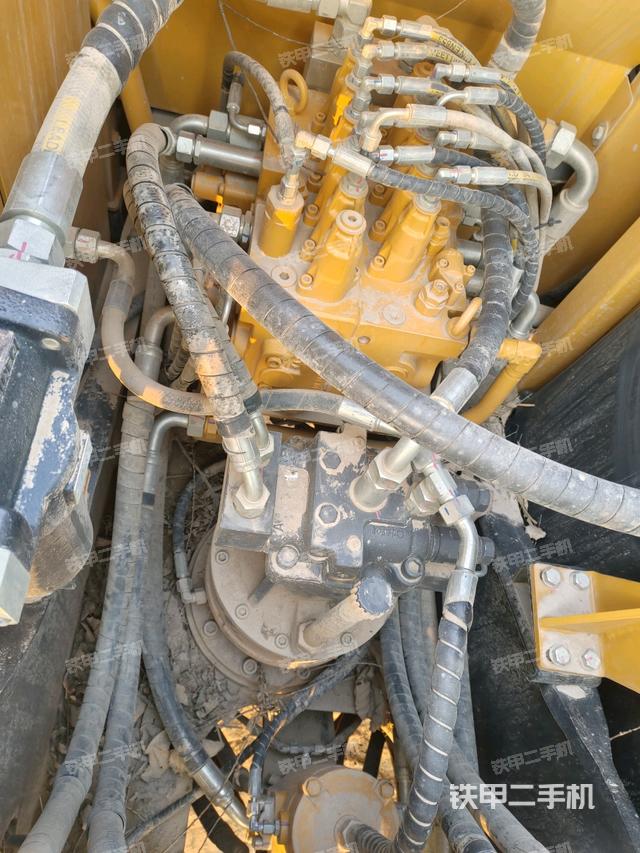 回轉(zhuǎn)馬達(上車部件) 回轉(zhuǎn)馬達(上車部件)