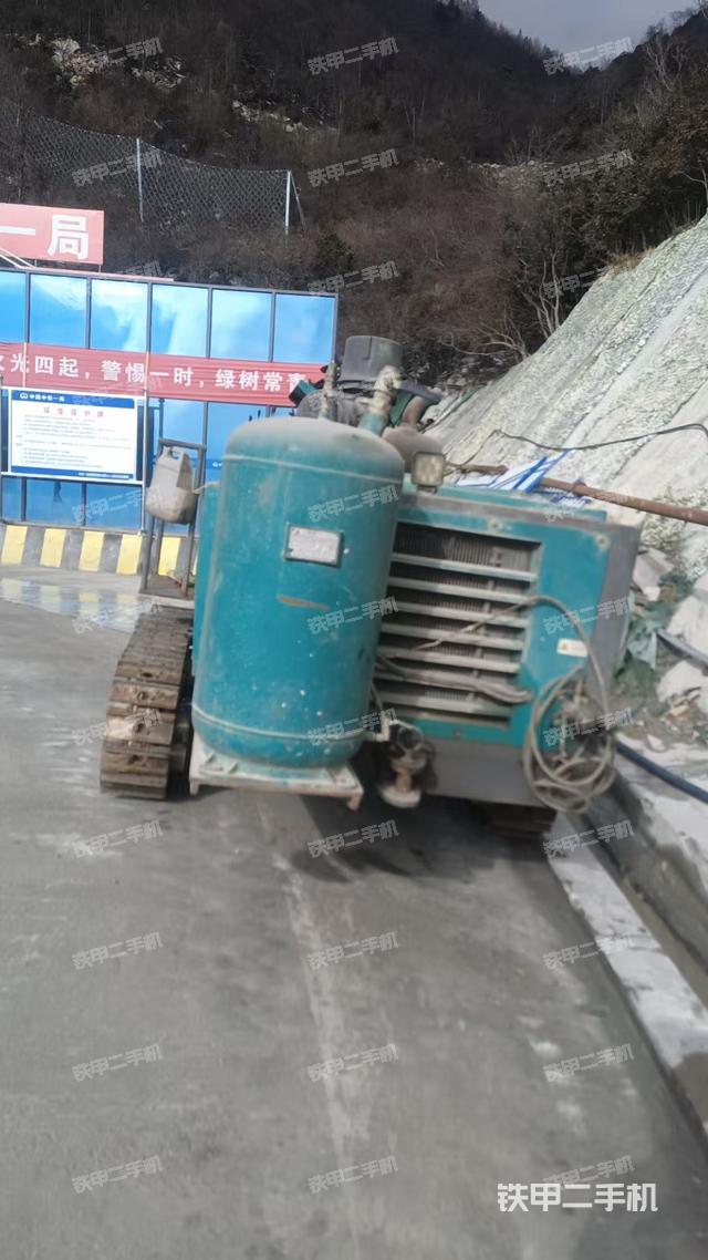 整机右后45°（设备外观及核心部件）